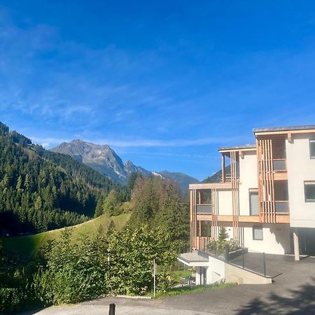 Natur Zeit - Alpine Garden Apartments مايرهوفن المظهر الخارجي الصورة