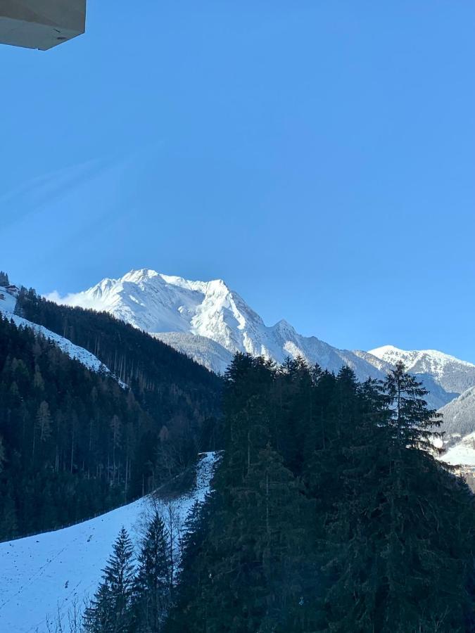 Natur Zeit - Alpine Garden Apartments مايرهوفن المظهر الخارجي الصورة