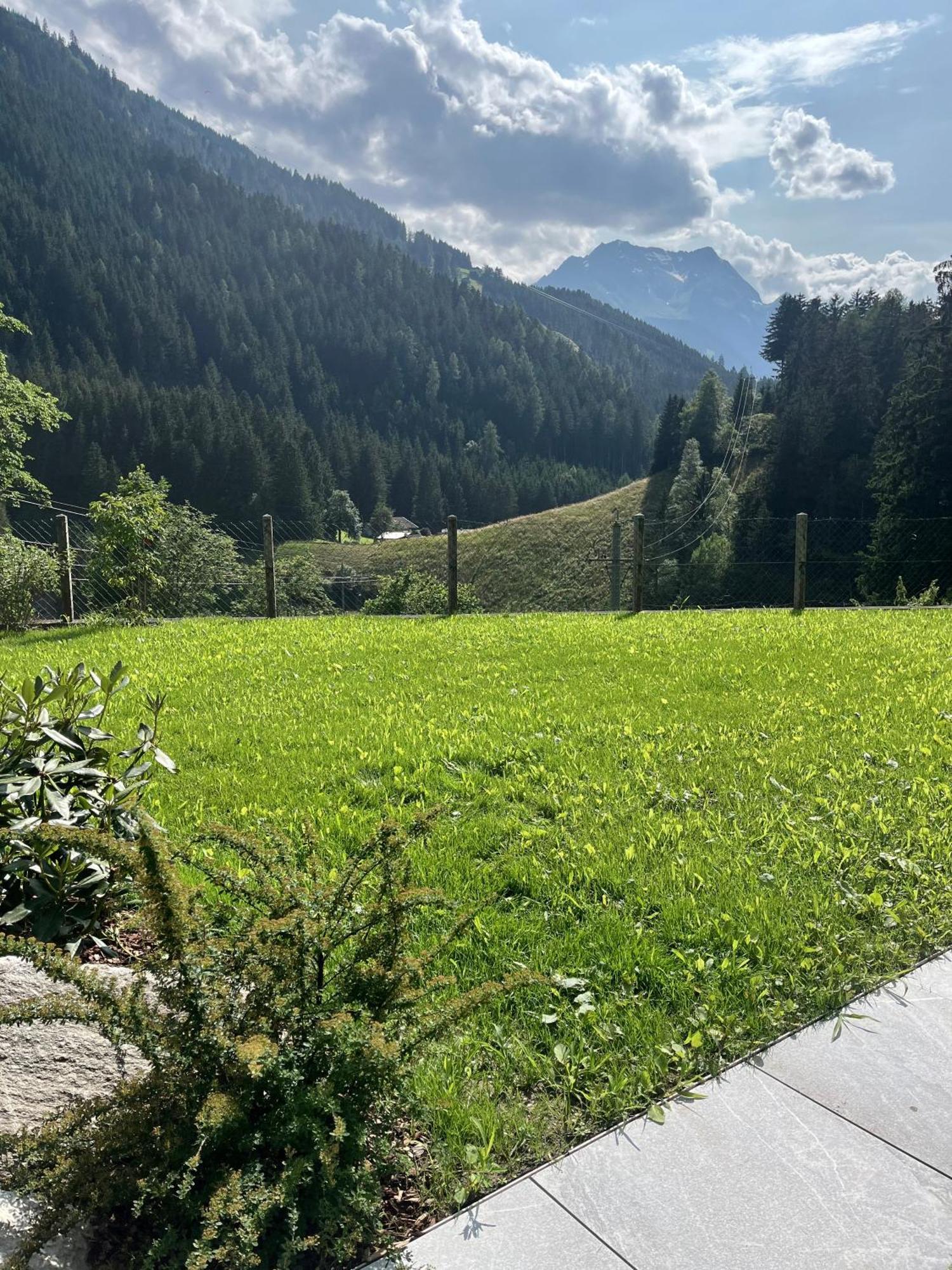 Natur Zeit - Alpine Garden Apartments مايرهوفن المظهر الخارجي الصورة