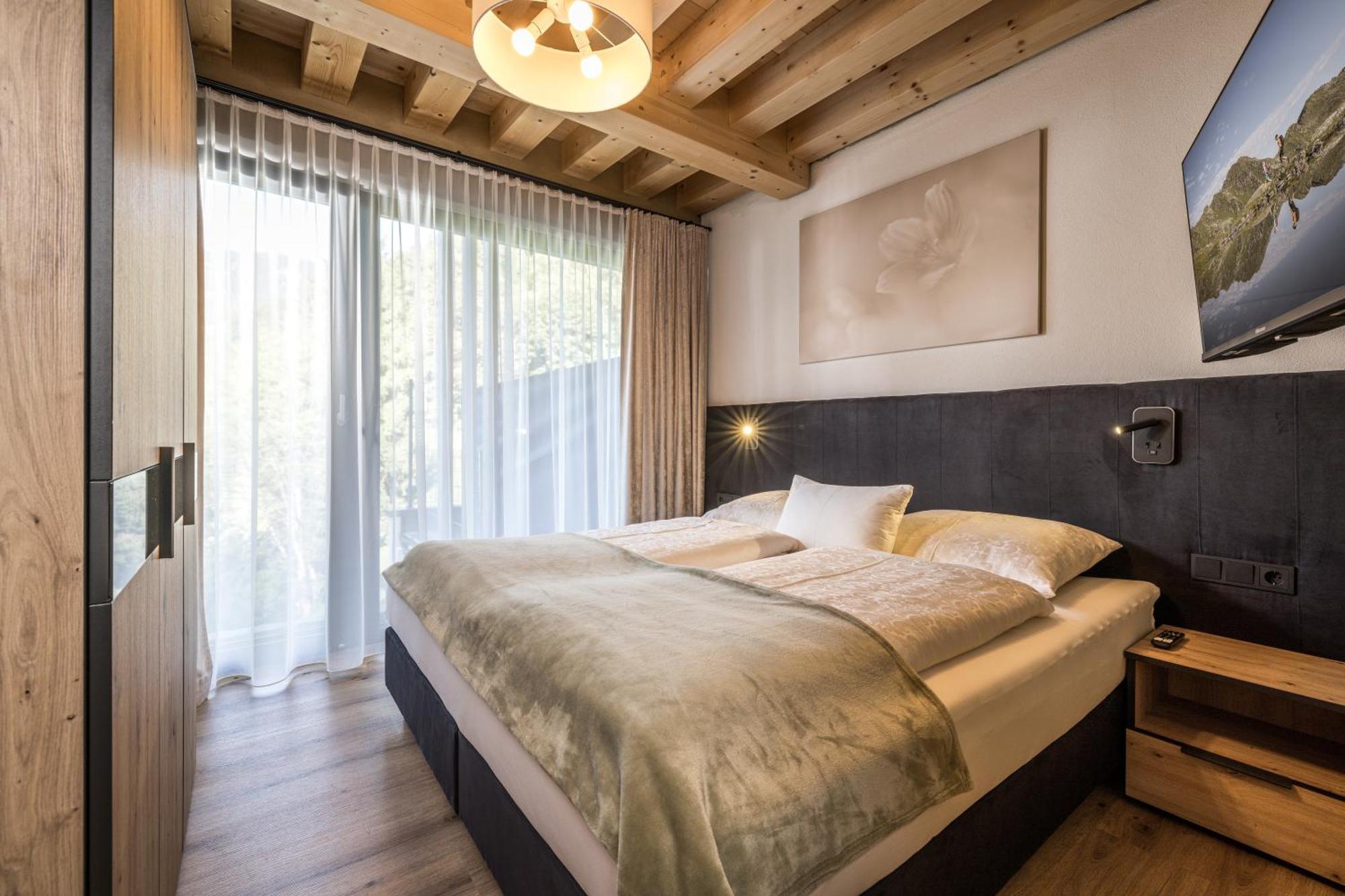 Natur Zeit - Alpine Garden Apartments مايرهوفن المظهر الخارجي الصورة