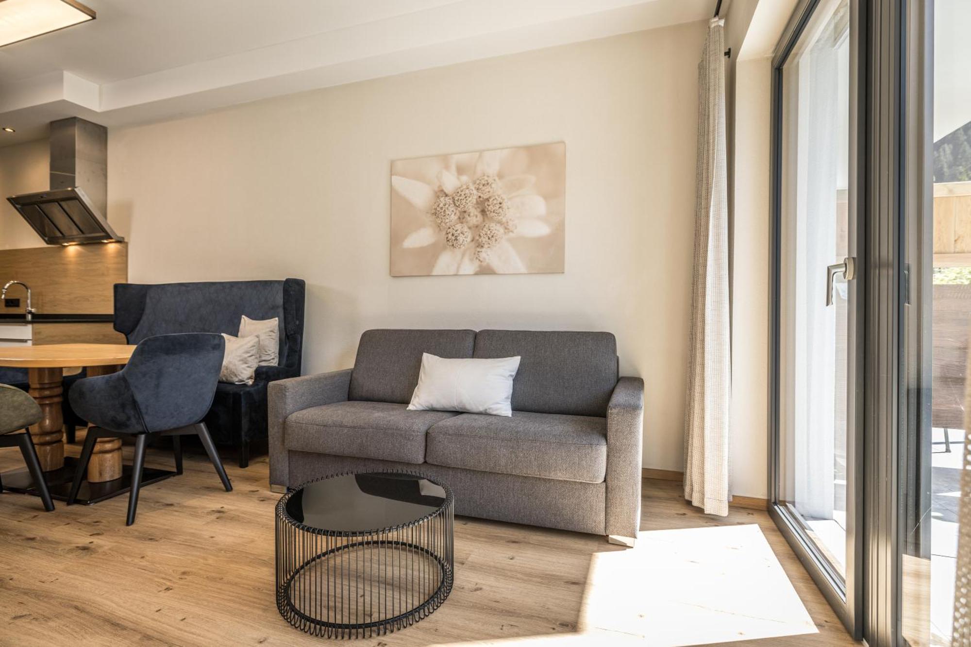 Natur Zeit - Alpine Garden Apartments مايرهوفن المظهر الخارجي الصورة